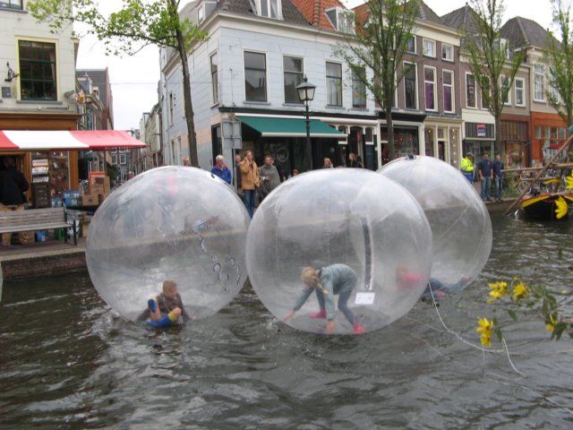evenwichtzoekenindeaquabubbles.jpg