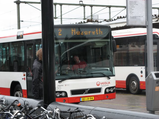 eenbusvanverre.jpg