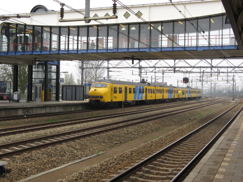 eenplanvkomtwoerdenbinnengereden.jpg