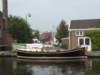 eenbootjelangsdekade_small.jpg