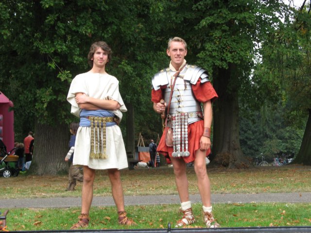 tweeromeinenopdefoto.jpg