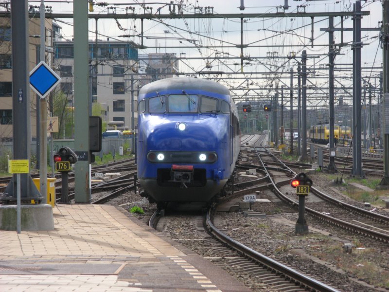 devrijheidstreinkomtbinnen.jpg